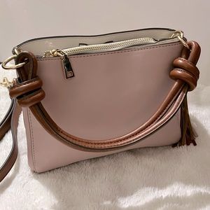 Brand new condition never worn Nice bag